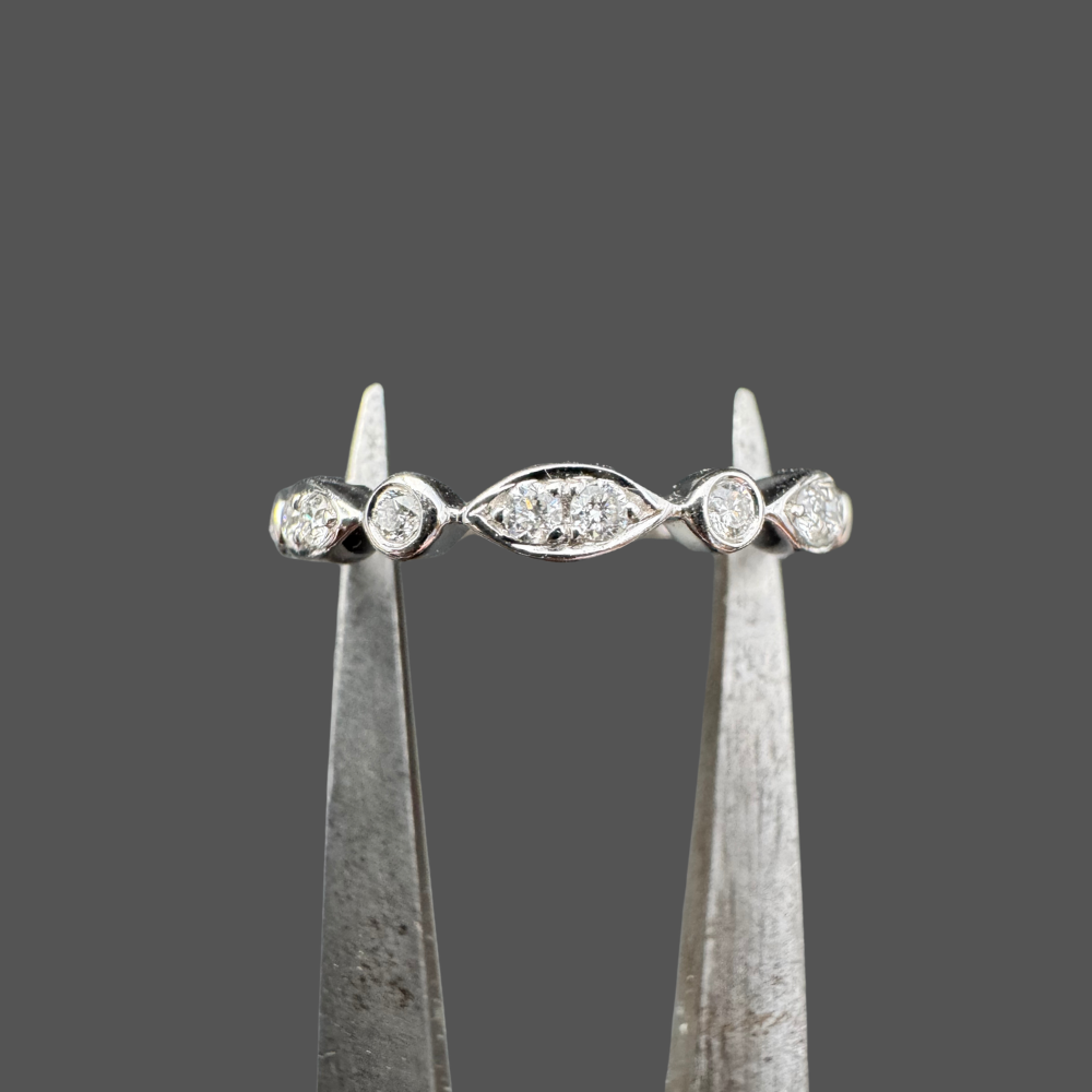 Alliance fantaisie diamants or blanc 0.17ct