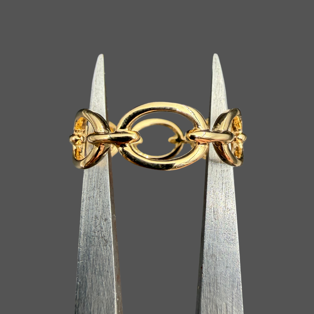 Bague Trois Ovales Pavés de Diamants – Or Jaune 18 Carats