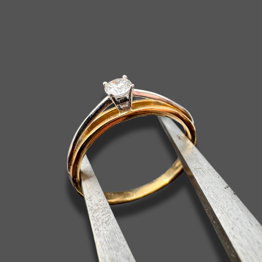 Solitaire Bi-Color 0.10ct