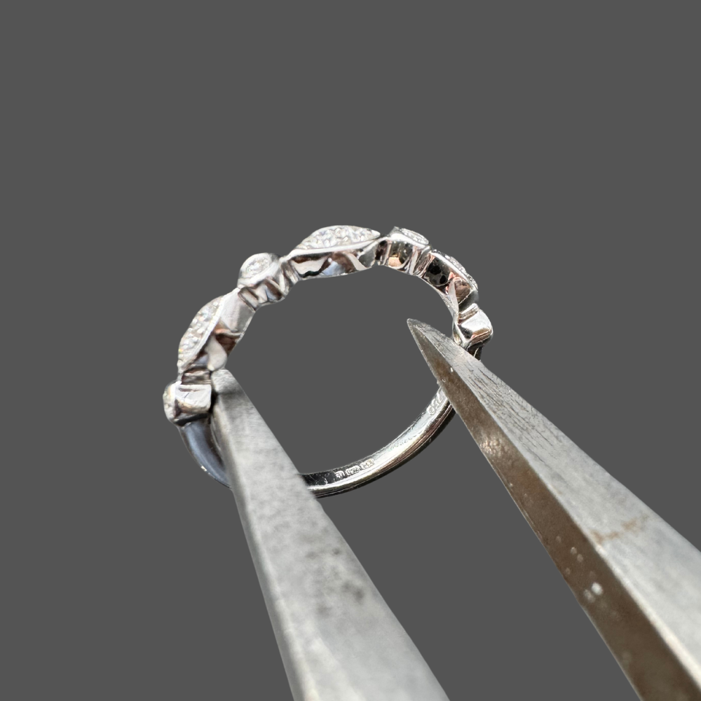 Alliance fantaisie diamants or blanc 0.17ct
