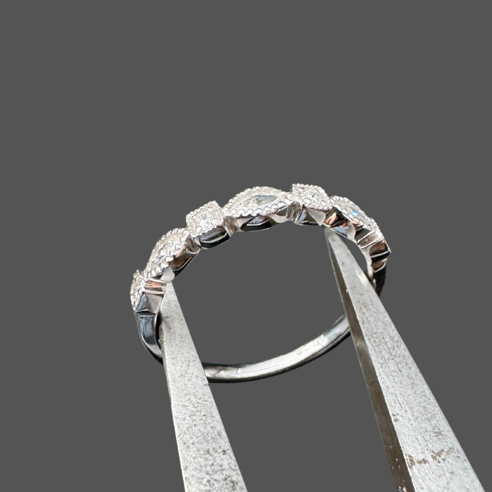 Alliance fantaisie diamants or blanc 0.24ct