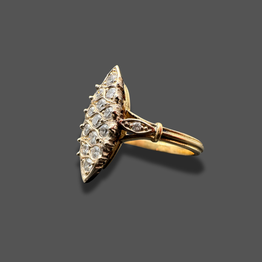 Bague Marquise en Or Jaune et Diamants