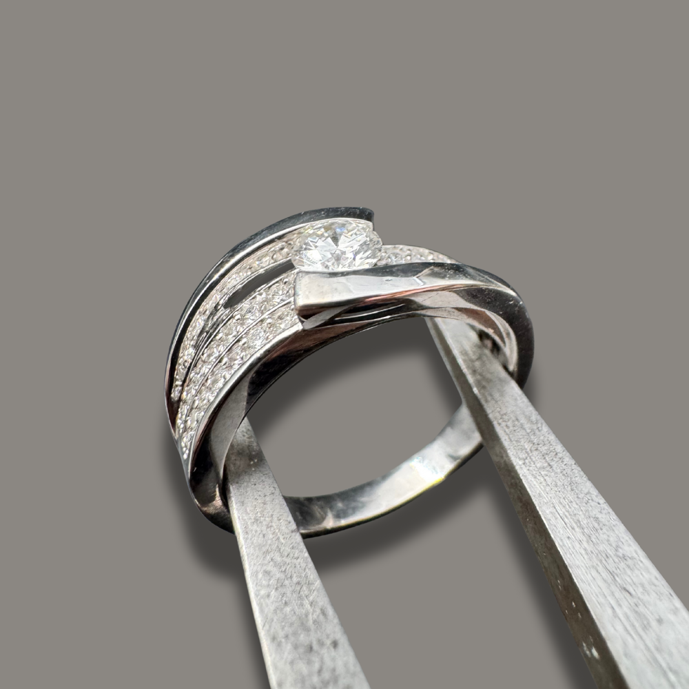 Bague Solitaire Accompagné
