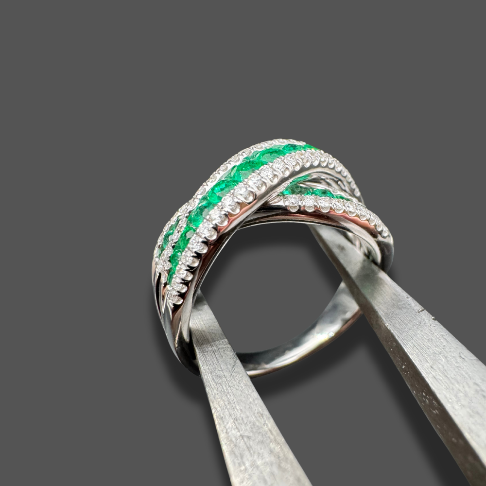 Bague Croisée Émeraudes