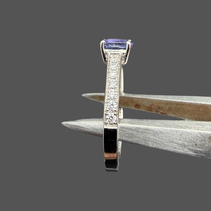 Bague solitaire tanzanite et diamants or blanc 18 carats 0,50 ct – Diamants 0,17 ct