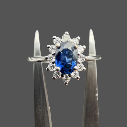 Bague entourage saphir et diamants