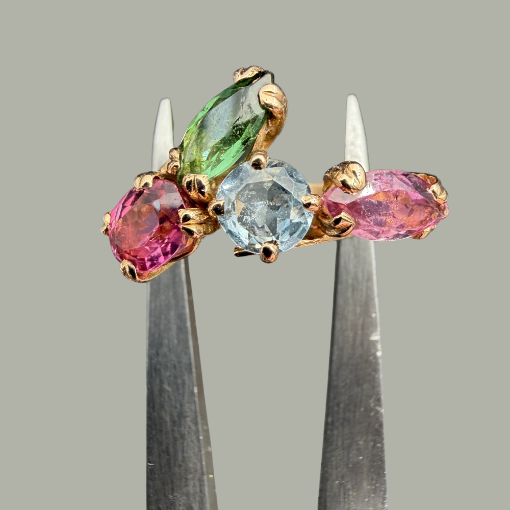 Bague aigue-marine, tourmalines roses et péridot or jaune 18 carats – Bijou d’occasion