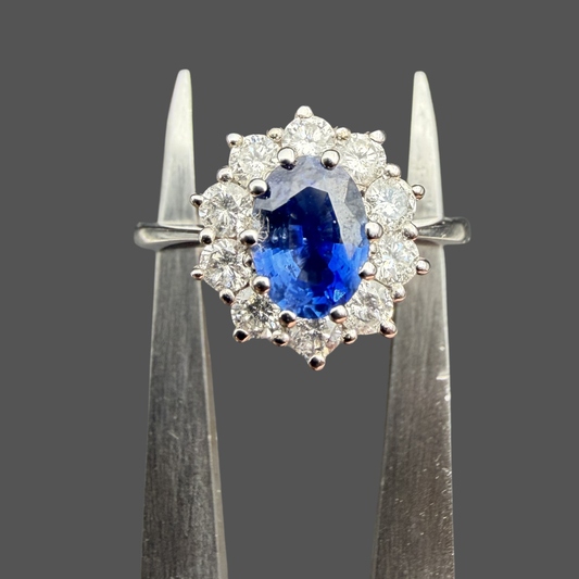 Bague Saphir entourage Diamants