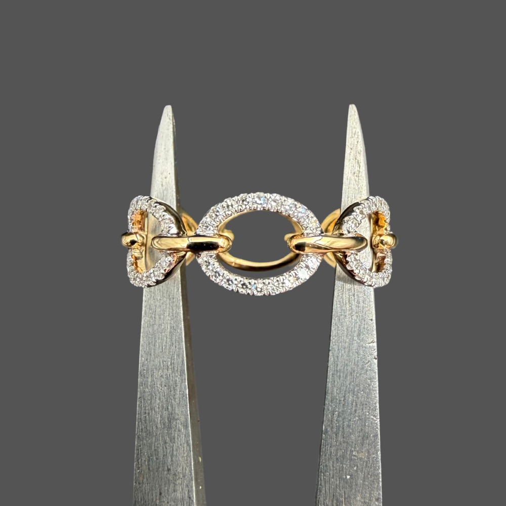Bague Trois Ovales Pavés de Diamants – Or Jaune 18 Carats
