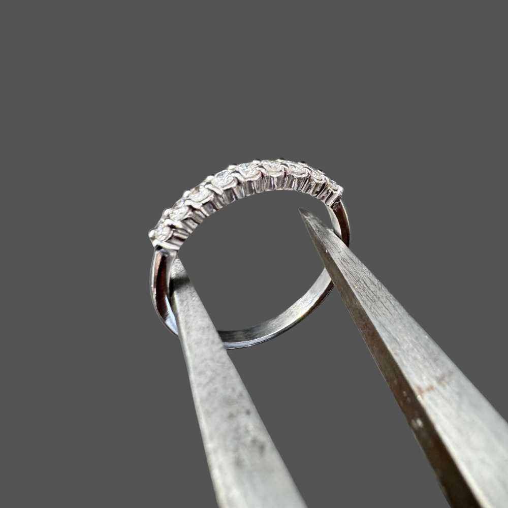 Demi alliance diamants or blanc 0.33ct – 2.40g
