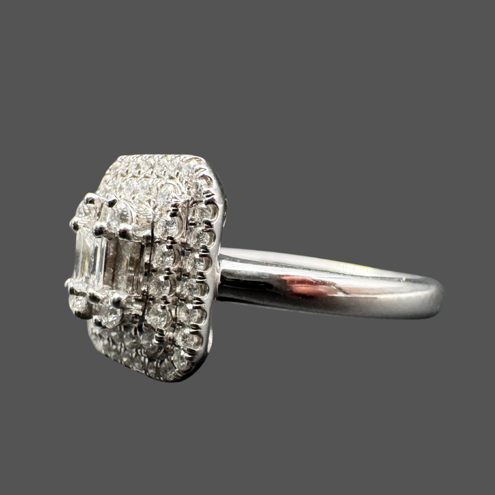 Bague en Or Blanc Pavée de Diamants – 0,53 ct