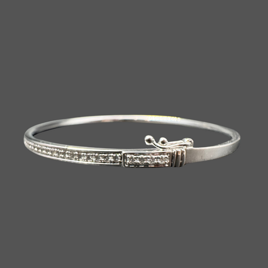 Bracelet jonc en or blanc et diamants