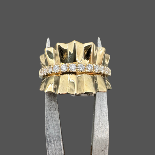 Bague plissée en or 18 carats et diamants