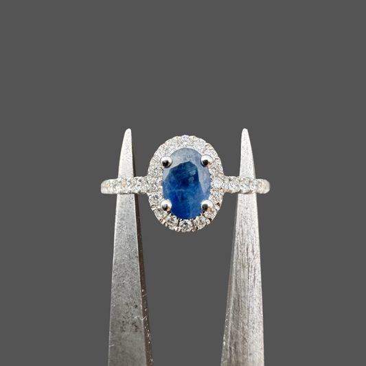 Bague en or blanc, saphir et diamants