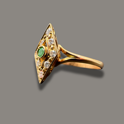 Bague Marquise en Or Jaune, Émeraude & Diamants