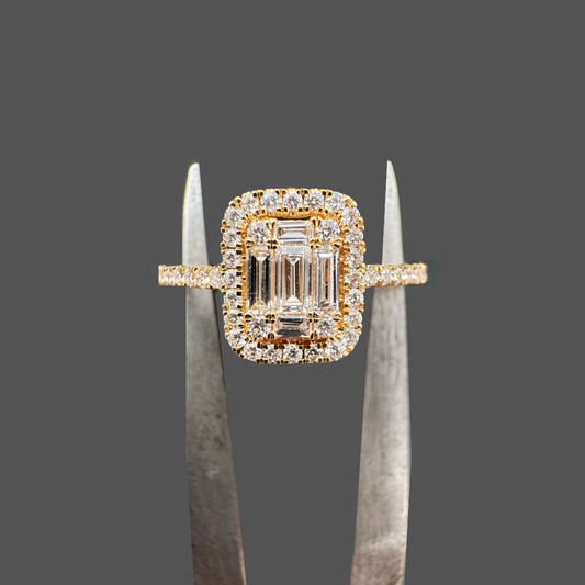 Bague en or jaune 18 carats avec diamants baguette