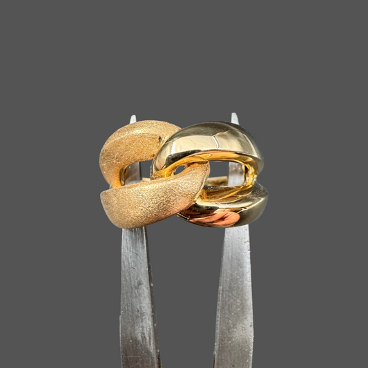 Bague en or jaune 18 carats satinée et polie