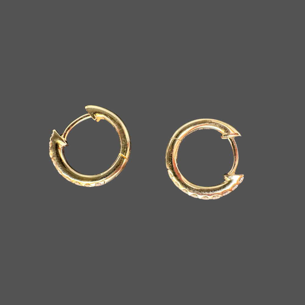 Créoles en or jaune 18 carats avec diamants – 0,30 ct