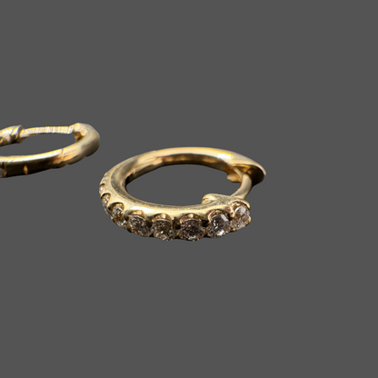 Créoles en or jaune 18 carats avec diamants – 0,30 ct