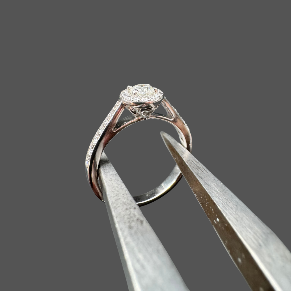 Solitaire accompagné 0.60ct